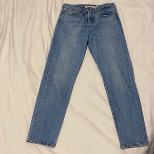 Light wash wedgie LEVIS